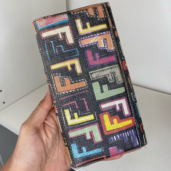 Fendi Handbags - Fendi Wallet LE